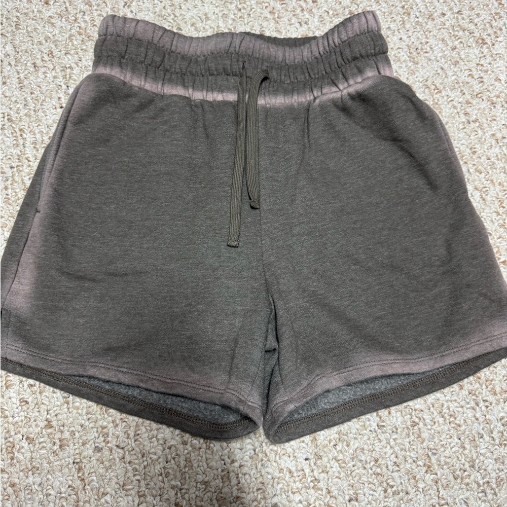 Wild Fable Gray Athletic Shorts with Elastic Waistband